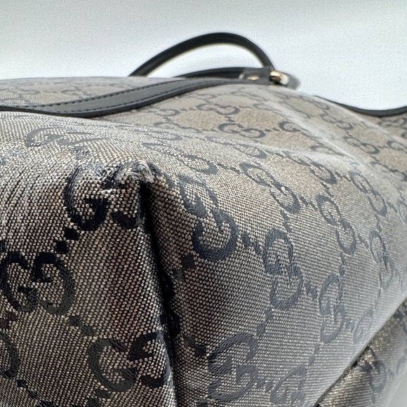 Gucci Black and Gray Signature Tote | Good Condition - Picture 11 of 17